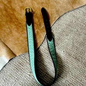 Vineyard vines belt
